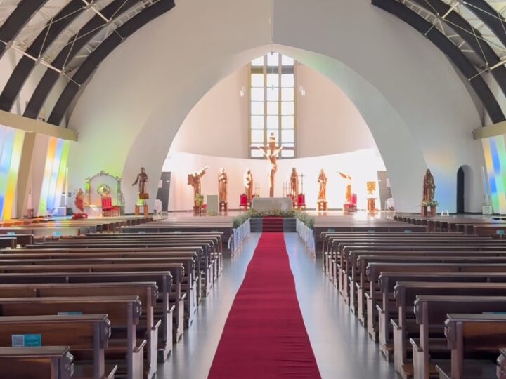 Igreja da Redentora reabre após ampla reconstrução e volta a receber fiéis em Rio Preto