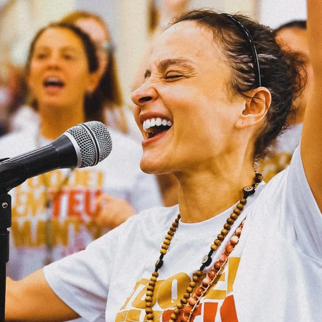 MAIARA PARTICIPA DE ACAMPAMENTO CRISTÃO E É RECEBIDA POR FAMÍLIA E NAMORADO EM RIO PRETO